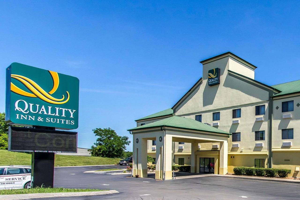 Quality Inn & Suites La Vergne Bagian luar foto